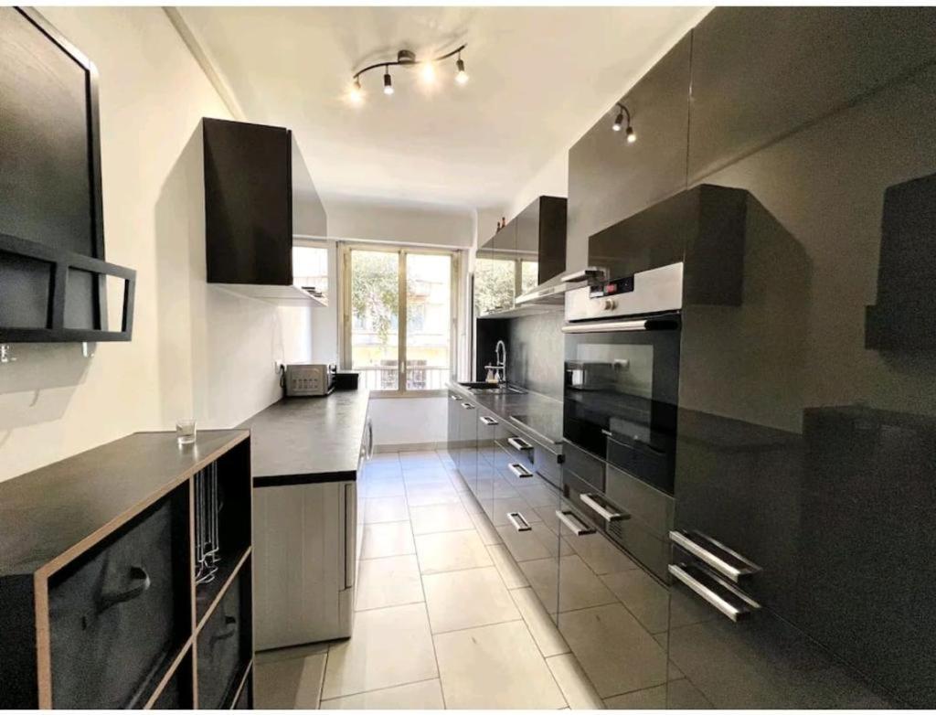- Promenade Des Anglais - Climatise, 4 Pers Apartment Nice Bagian luar foto