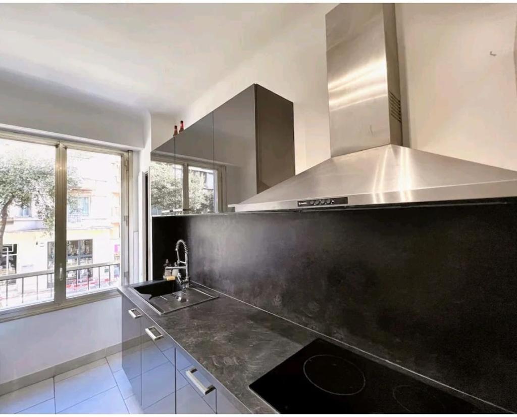 - Promenade Des Anglais - Climatise, 4 Pers Apartment Nice Bagian luar foto